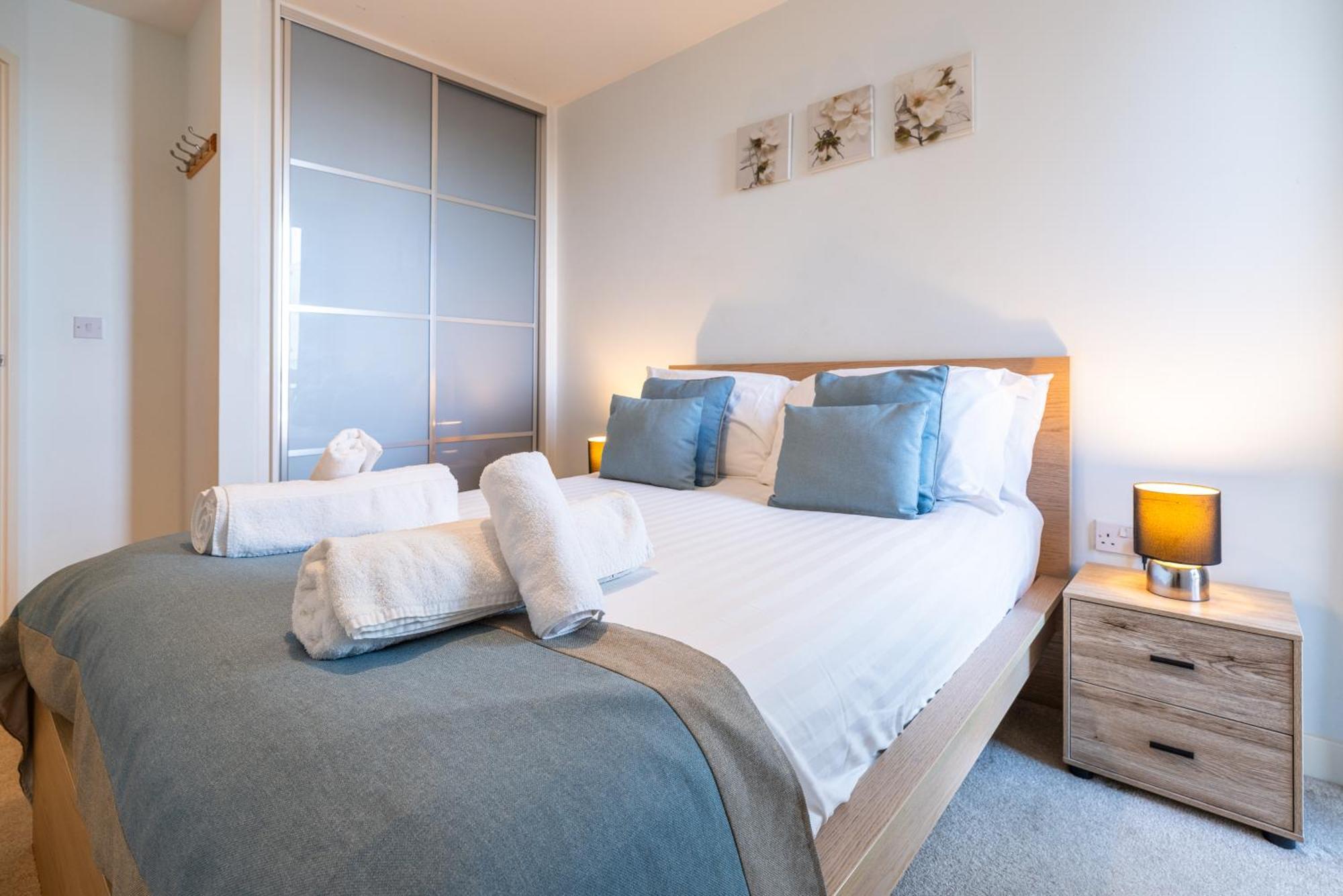 Brightleap City Centre: Stylish Home-Away with Smart Amenities Milton Keynes Exterior photo